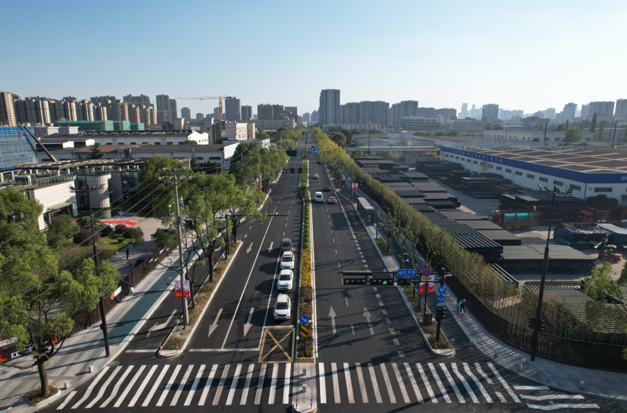 “对症下药”巧治堵，杭州临平通行