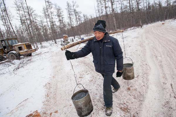 兴安林海即将停止商业性采伐 记者走近最后一批伐木工的生活