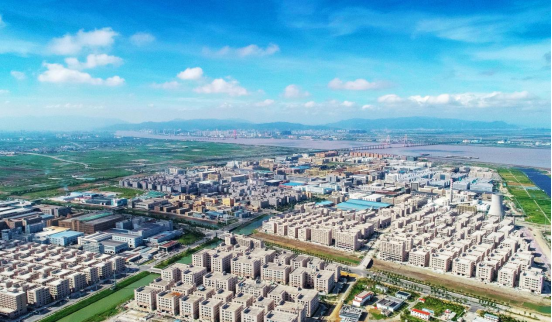 破旧立新双轮驱动 跨越发展动力澎湃