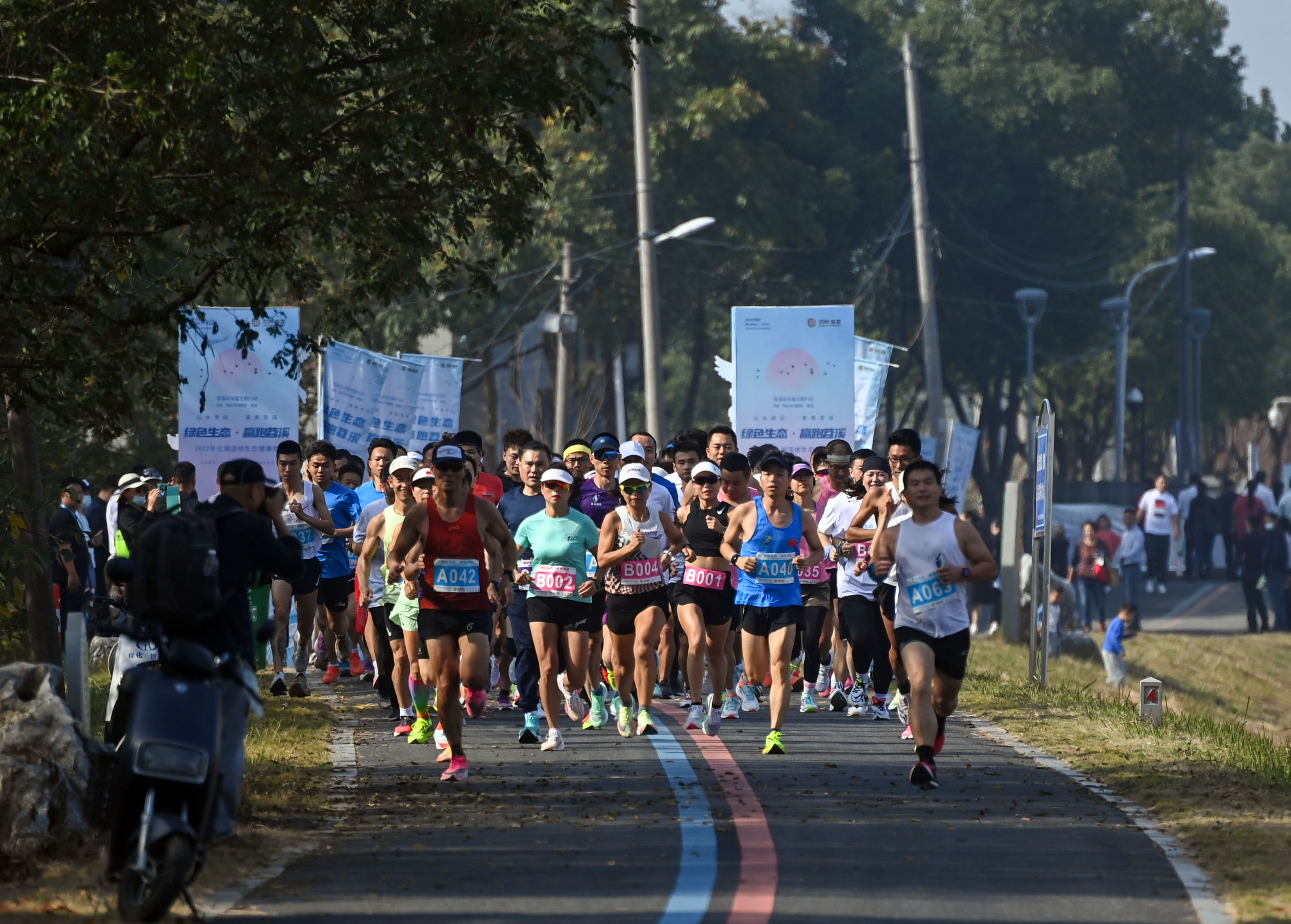 杭州瓶窑举办生态湿地全民健身健康跑
