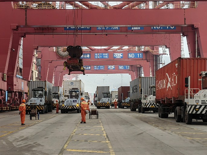 记者现场探访宁波舟山港：出口集装箱的最新情况如何？