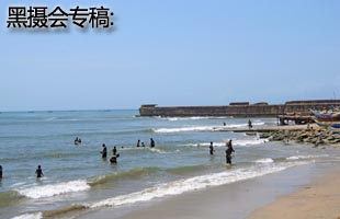 逐浪加纳黄金海岸